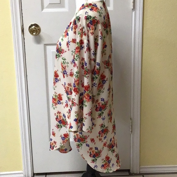 LOVELY RIBBONS & SPICE FLORAL KIMONA SM - Picture 2 of 9